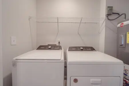 23278 250835 618ZrxRhAEkXPIEllg7v9RrplPwyTdCQED9kTjjpw3c 65ee9a8283779.jpg