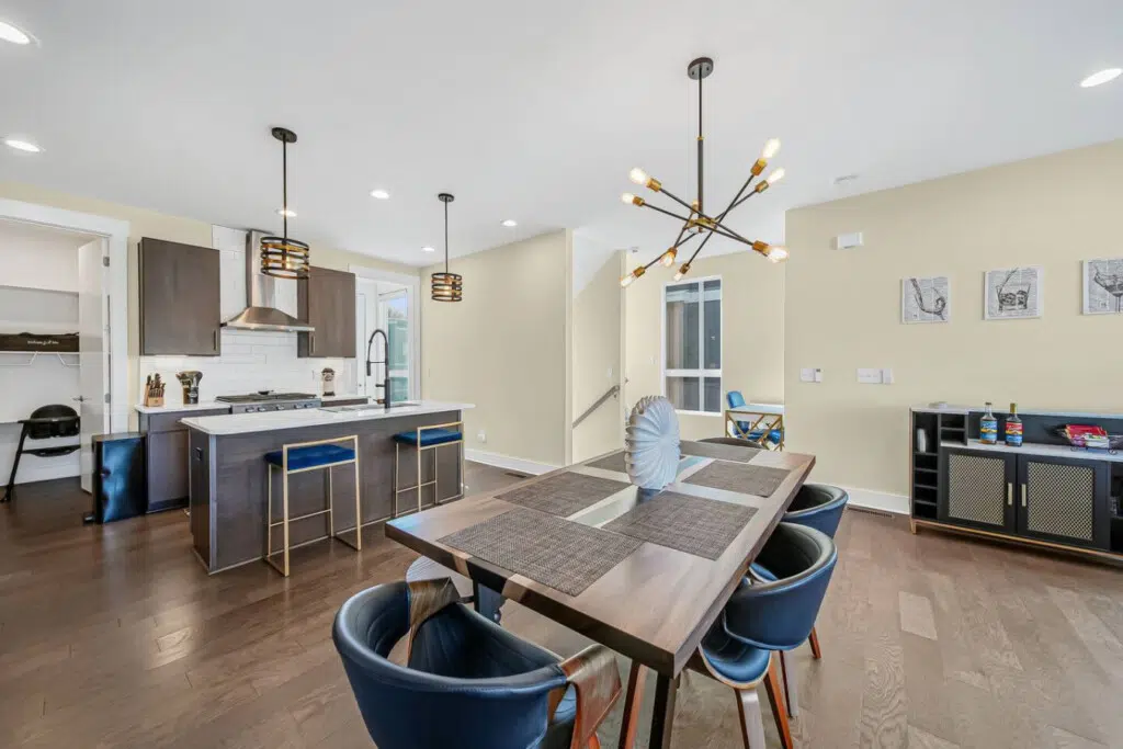 23278 450965 DkrI0Tt7Xwr X QAaxY kLJomnXOnD7Bad alv0fT98 690f945c9689d.jpg